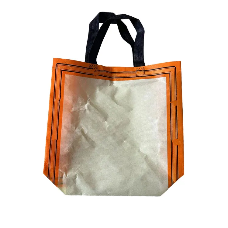 ¿Tiene una bolsa de compras resistente al agua algún requisito especial en cuanto a materiales?
